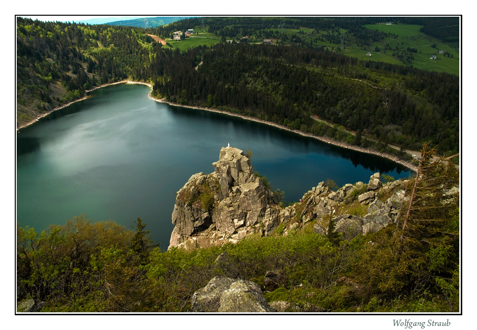 Felsenweg über dem Lac Blanc