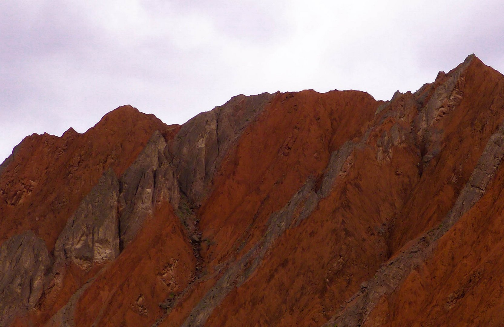 Felsformation am Karakorum Highway