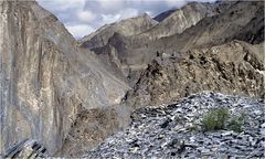 Felsgewirr in Ladakh