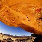 Felshöhle mit Malereien in der sudanesischen Wüste