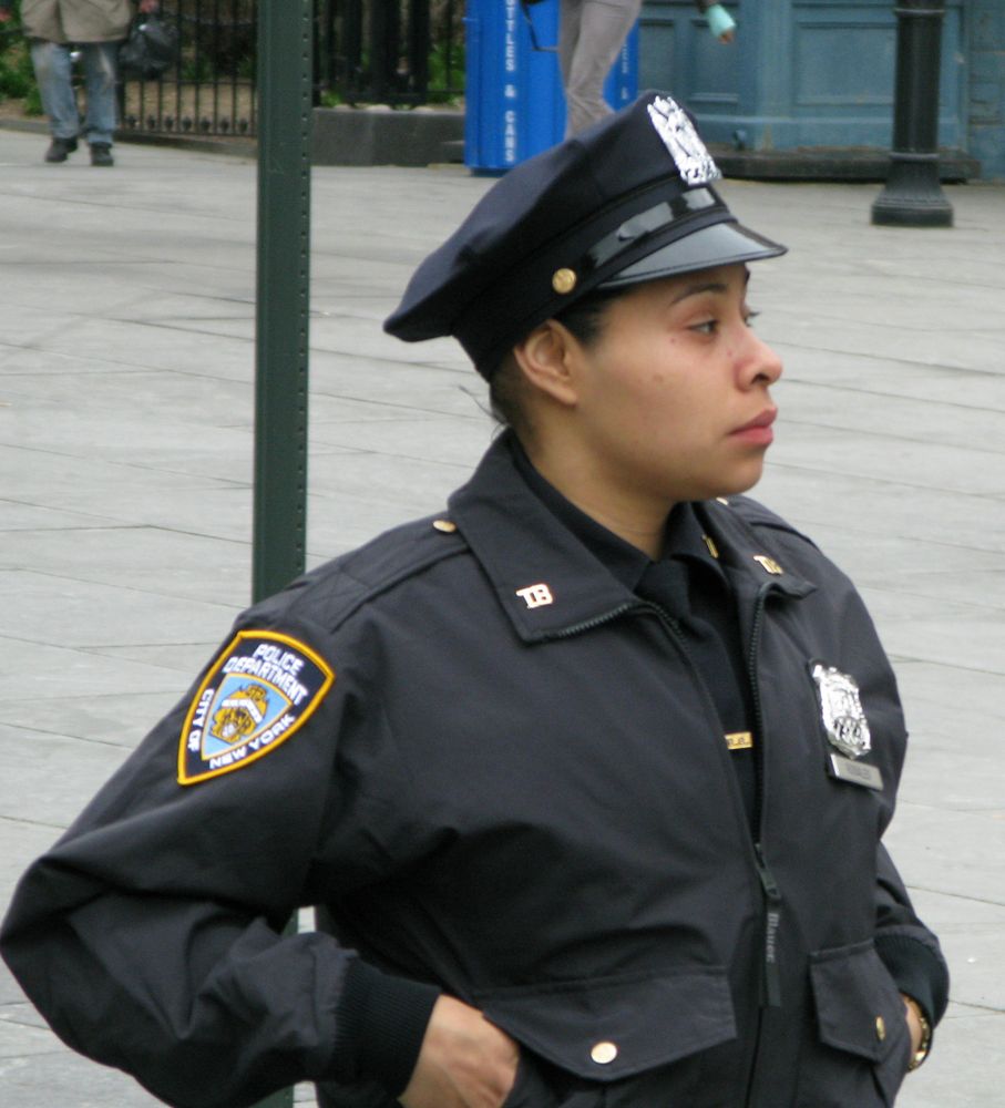 female cop in NYC