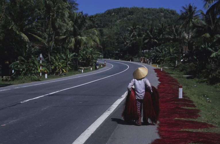 Femme et sisal