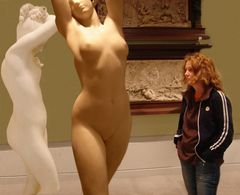 Femmes et sculptures