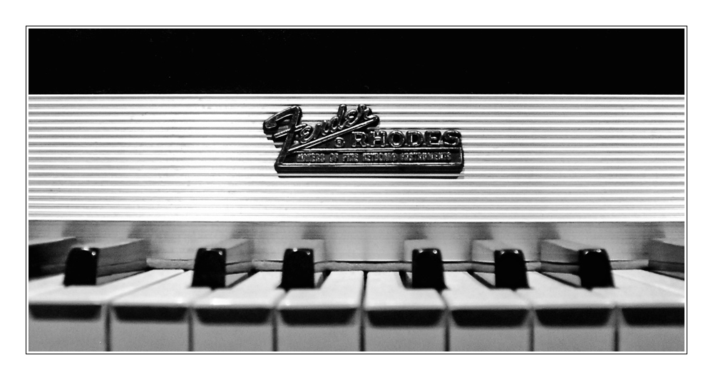 Fender RHODES