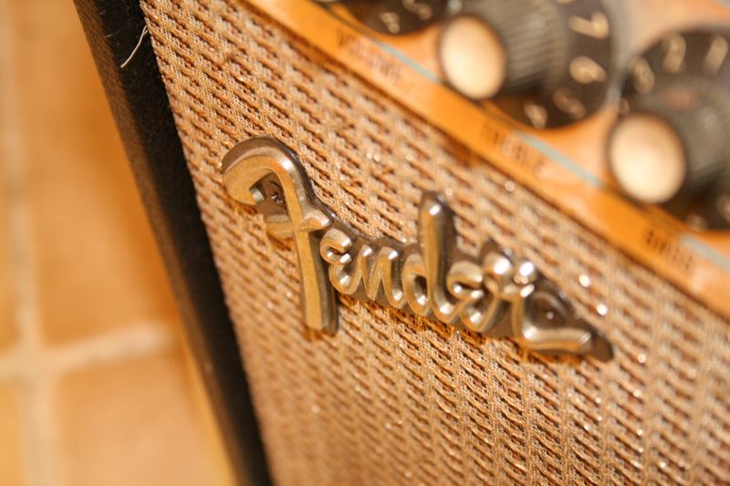 Fender! Rockin' since ...