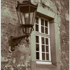 Fenster, Alte Lampe, neue Schrauben