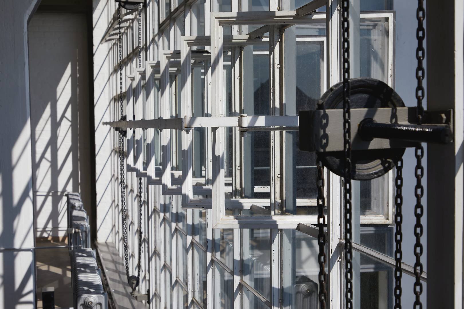 Fenster am Bauhaus Dessau