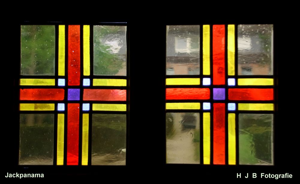 Fenster an der Einganstür zum Jugend-Kloster, Kirchhellen