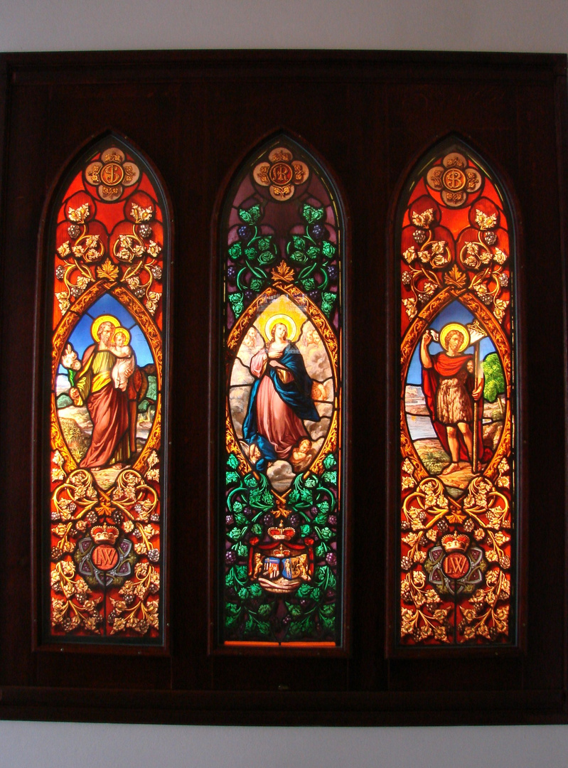 Fenster aus der Kapelle in Schloss Sayn