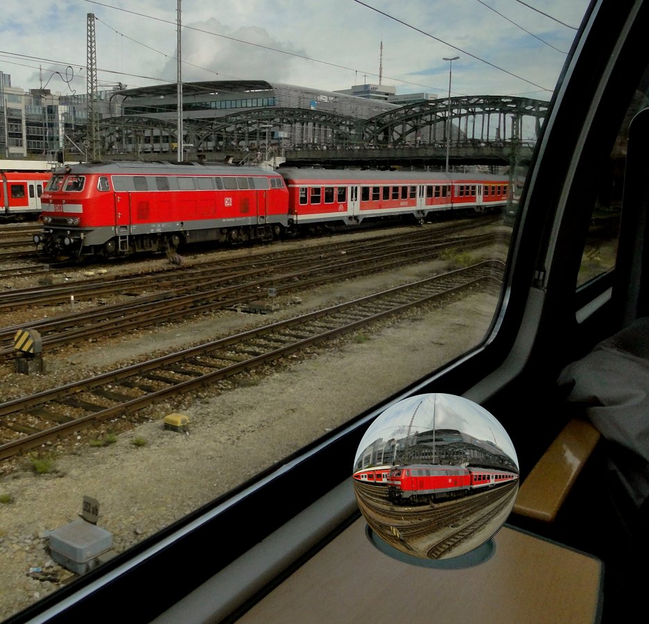 Fenster . Blick . Kugel