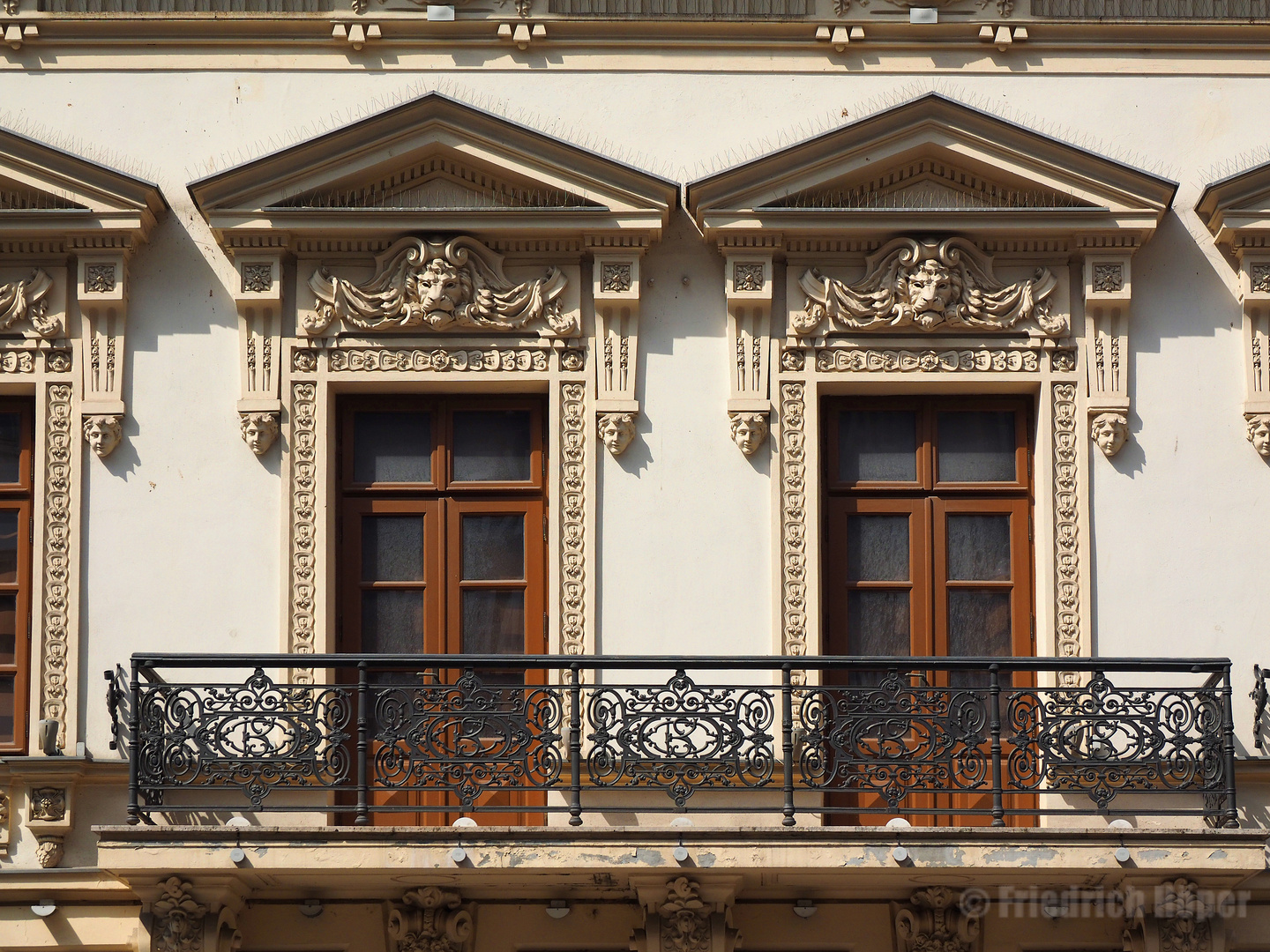 Fenster - Bukarest