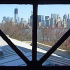 Fenster der Registration Hall in Ellis Island, New York