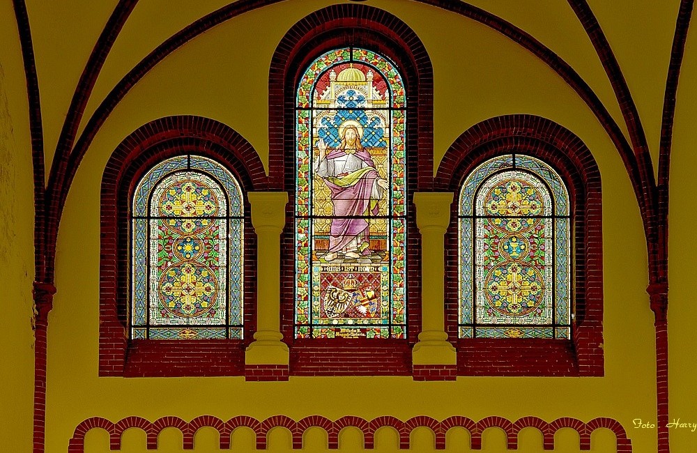 Fenster der St. Jakobikirche in Luckenwalde.