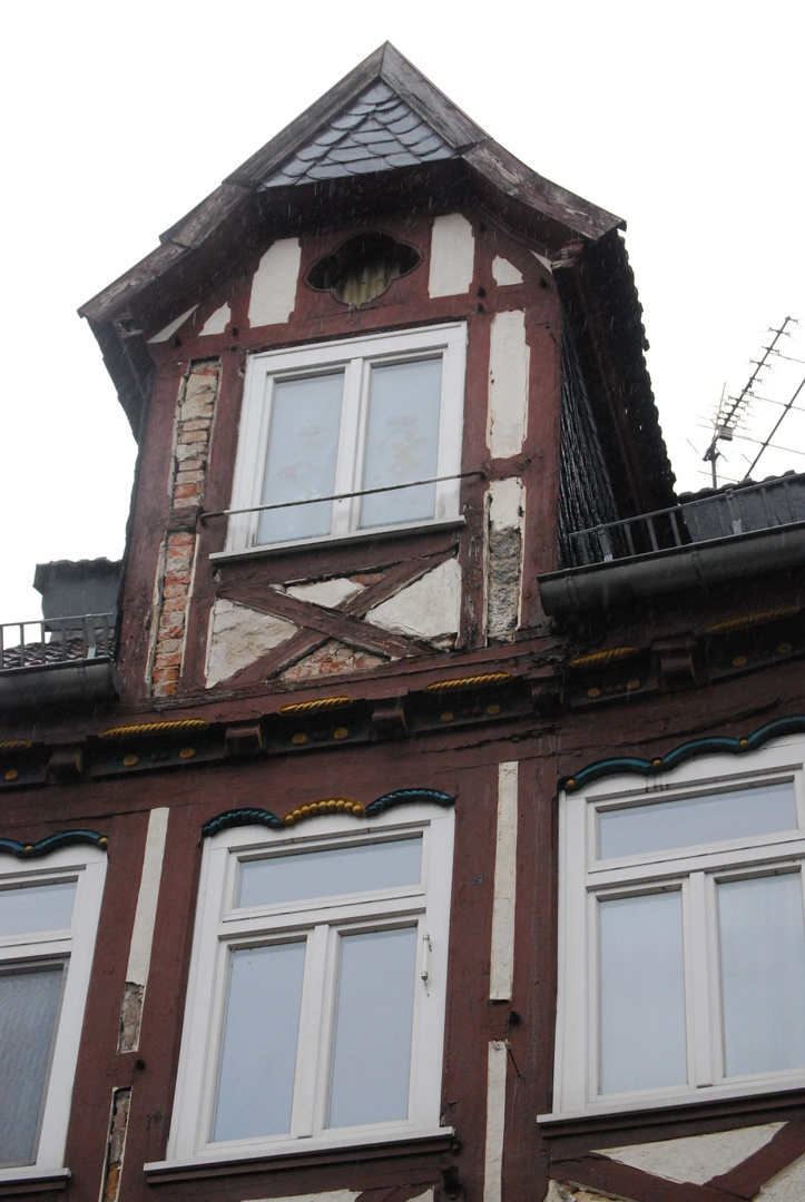 Fenster eines Fachwerkhauses in Marburg