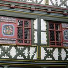 Fenster eines Fachwerkhauses in Meiningen