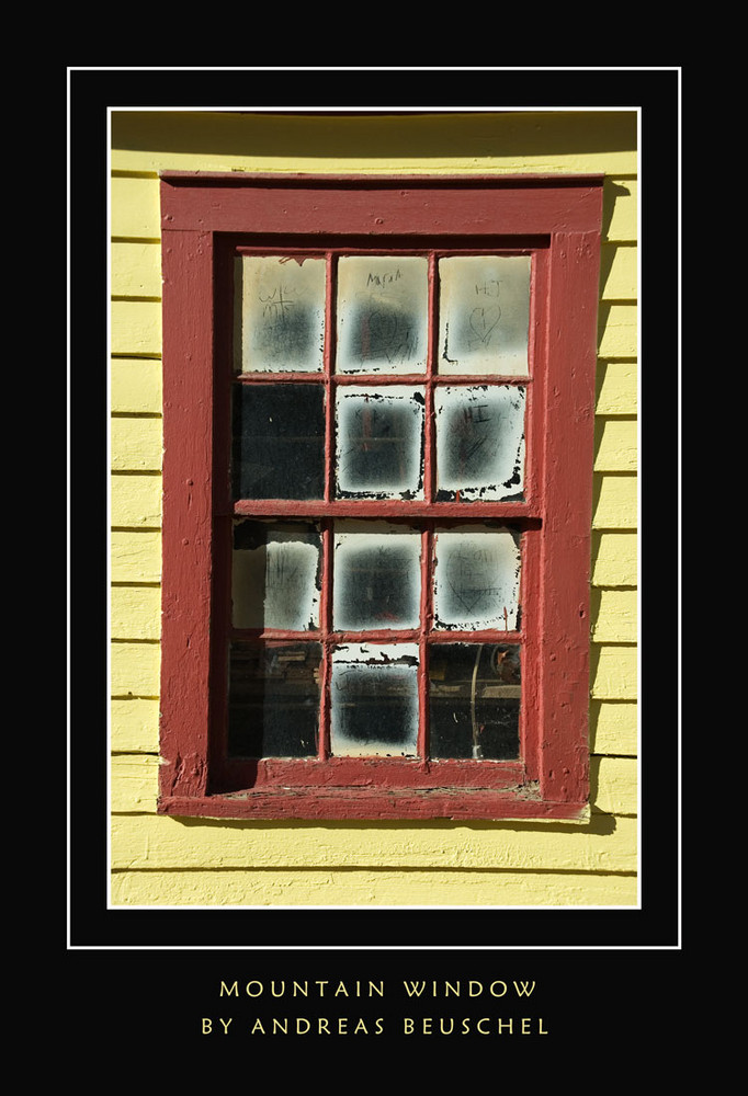 Fenster im Bergdorf