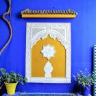 Fenster im Jardin Majorelle in Marrakesch