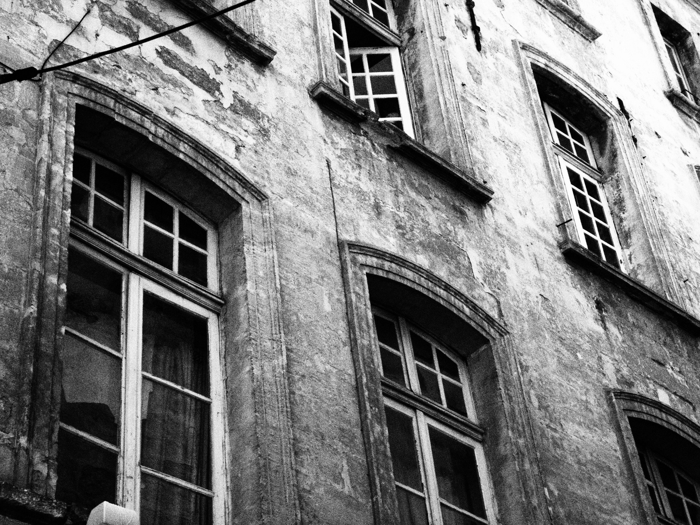 Fenster in der Altstadt von Avignon