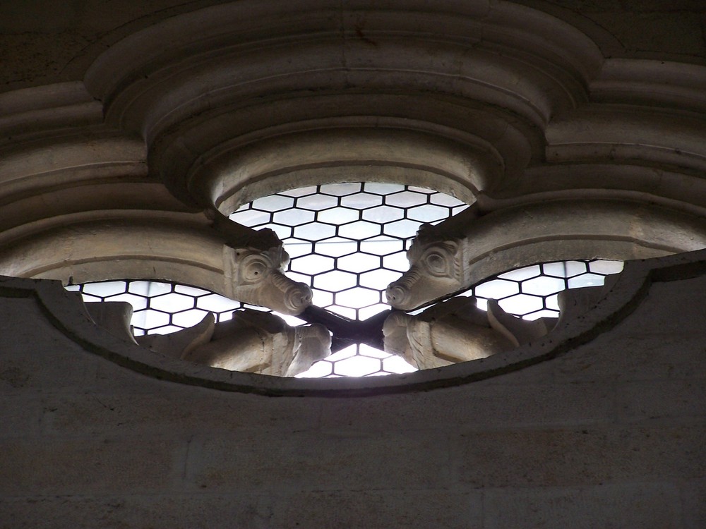 Fenster in der Schottenkirche in Regensburg Foto & Bild