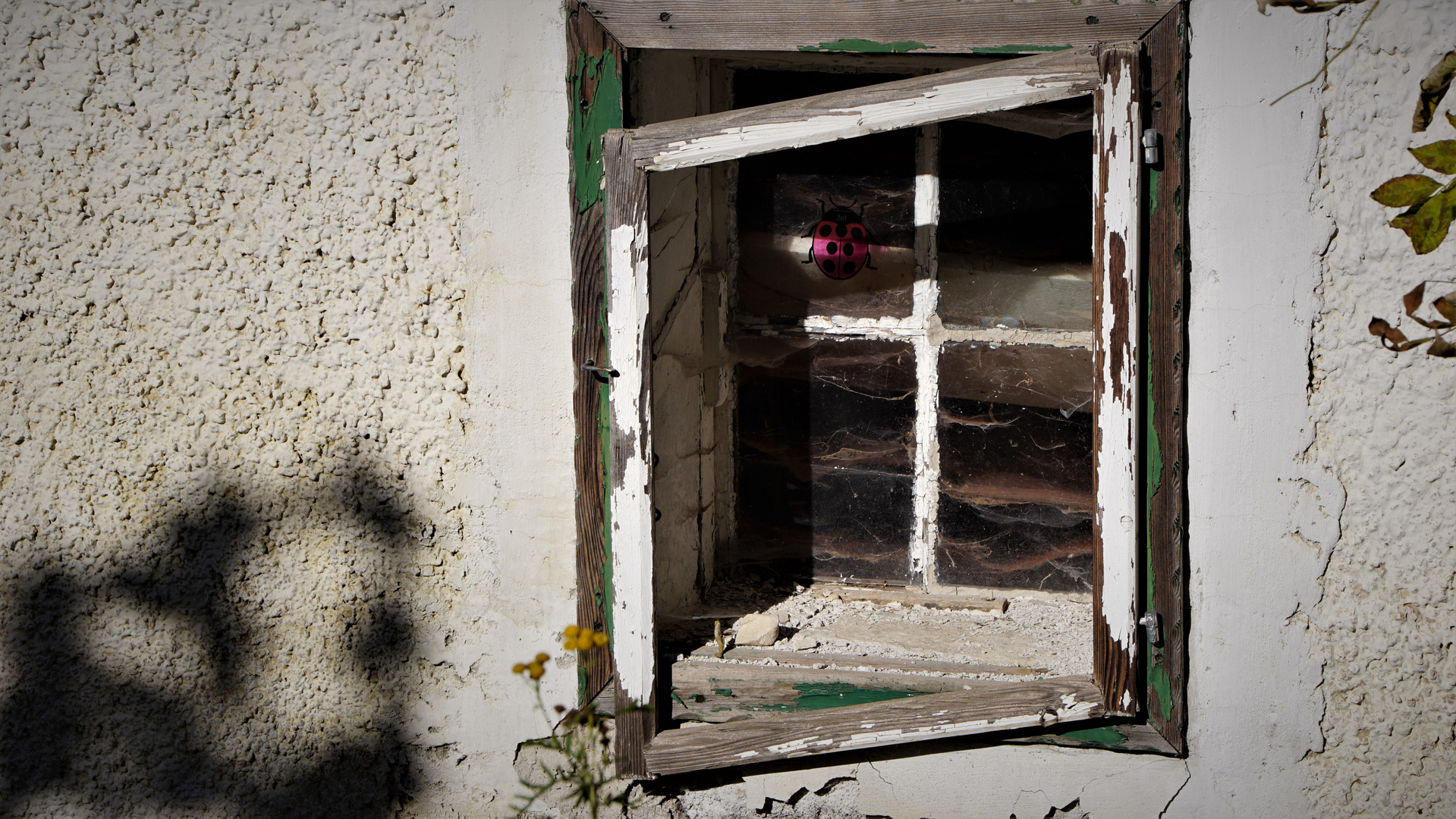Fenster in die Vergangenheit Foto & Bild  architektur, stilepochen, kreatives Bilder auf 