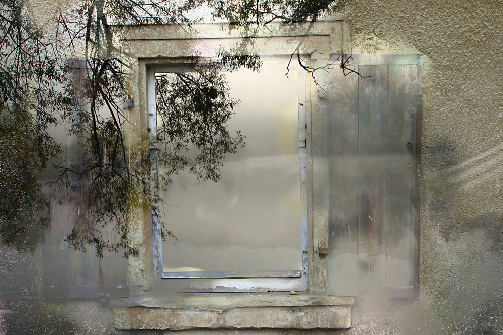 Fenster mit Aussicht Foto & Bild fotomontage
