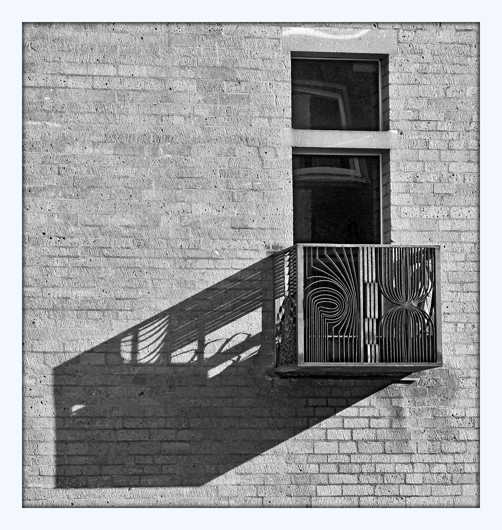 Fenster mit Balkon