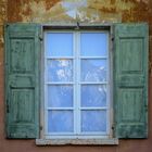 Fenster mit Bergblick