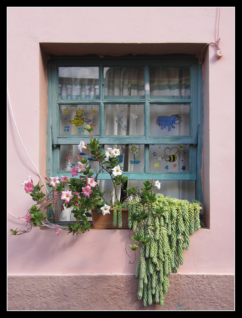 Fenster mit Kinderträumen  in Valle Gran Rey - La Gomera