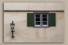 Fenster mit Laterne