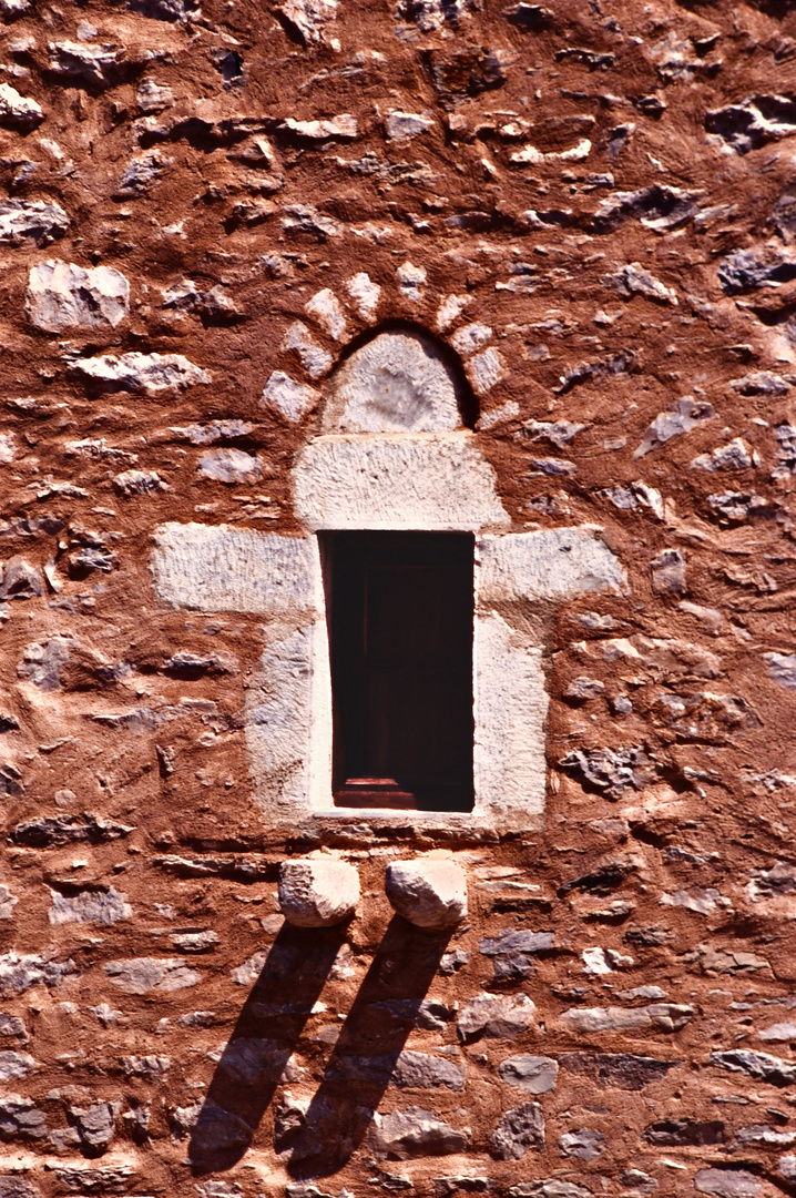 Fenster mit Schattenwurf