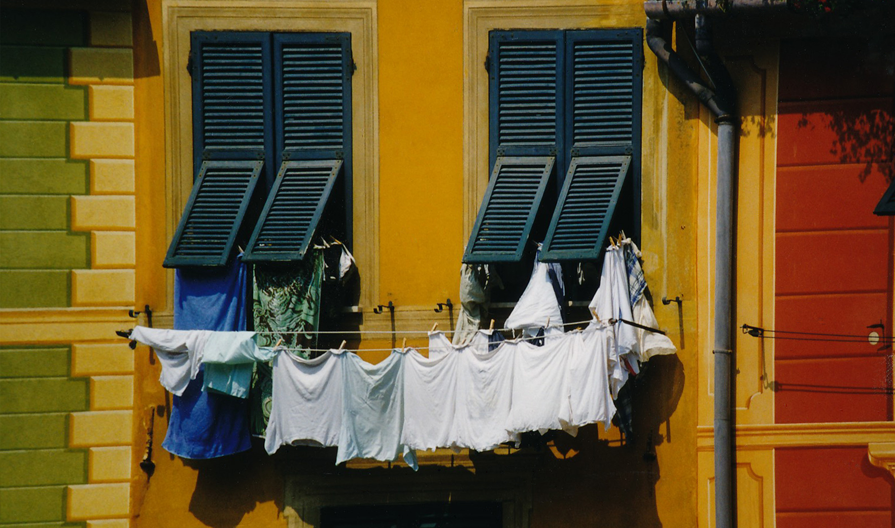 Fenster mit Wäsche