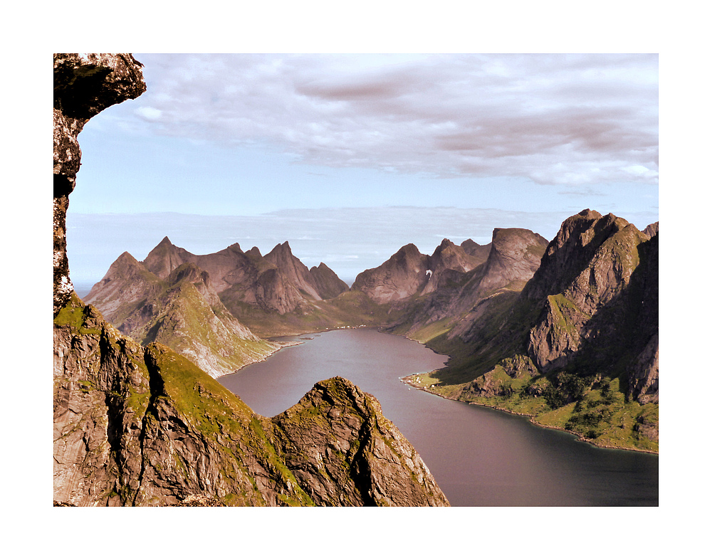 FENSTER ZUM FJORD