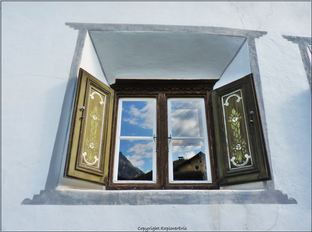 Fensterarchitektur in Guarda