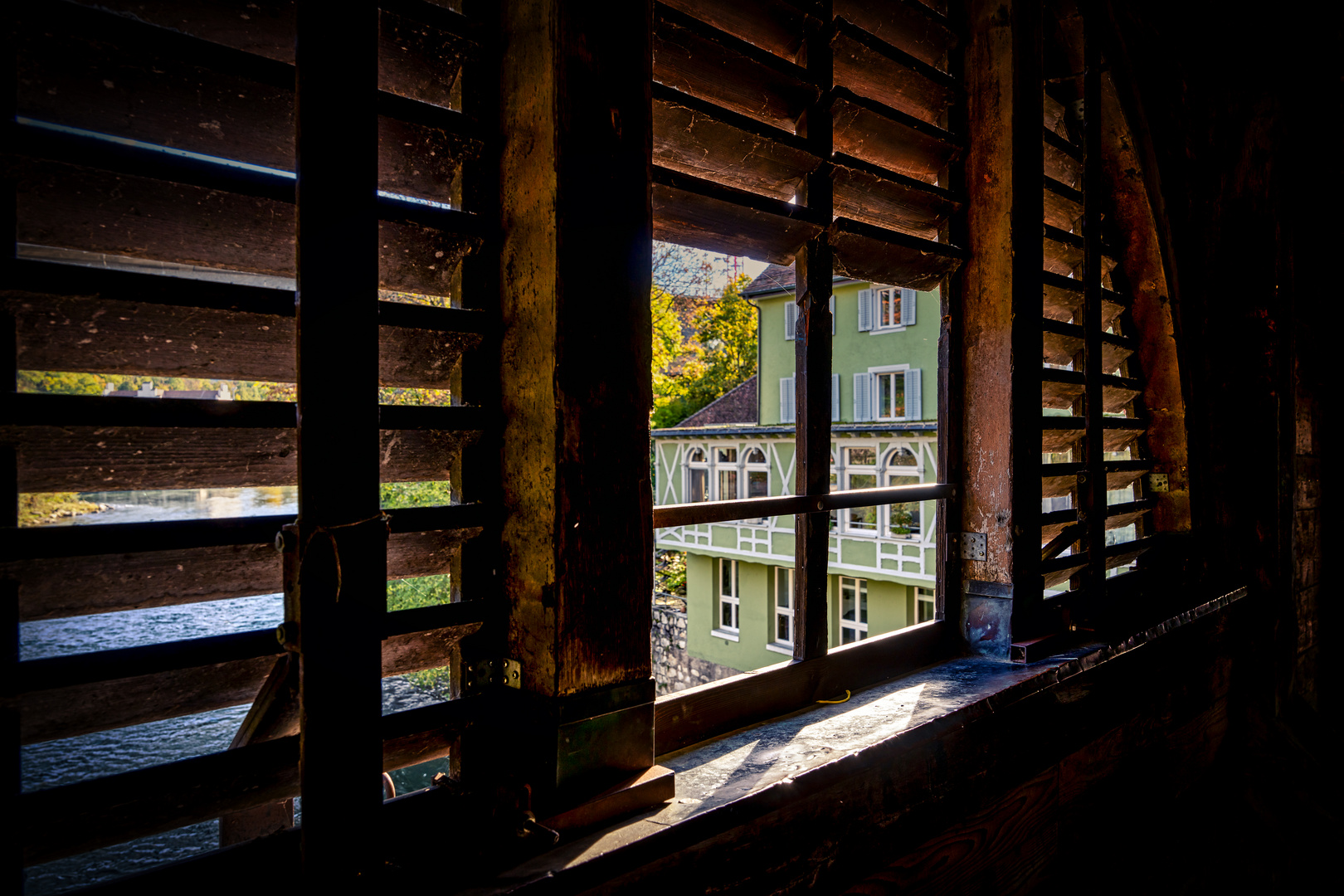 Fensterblick alte Brücke Baden