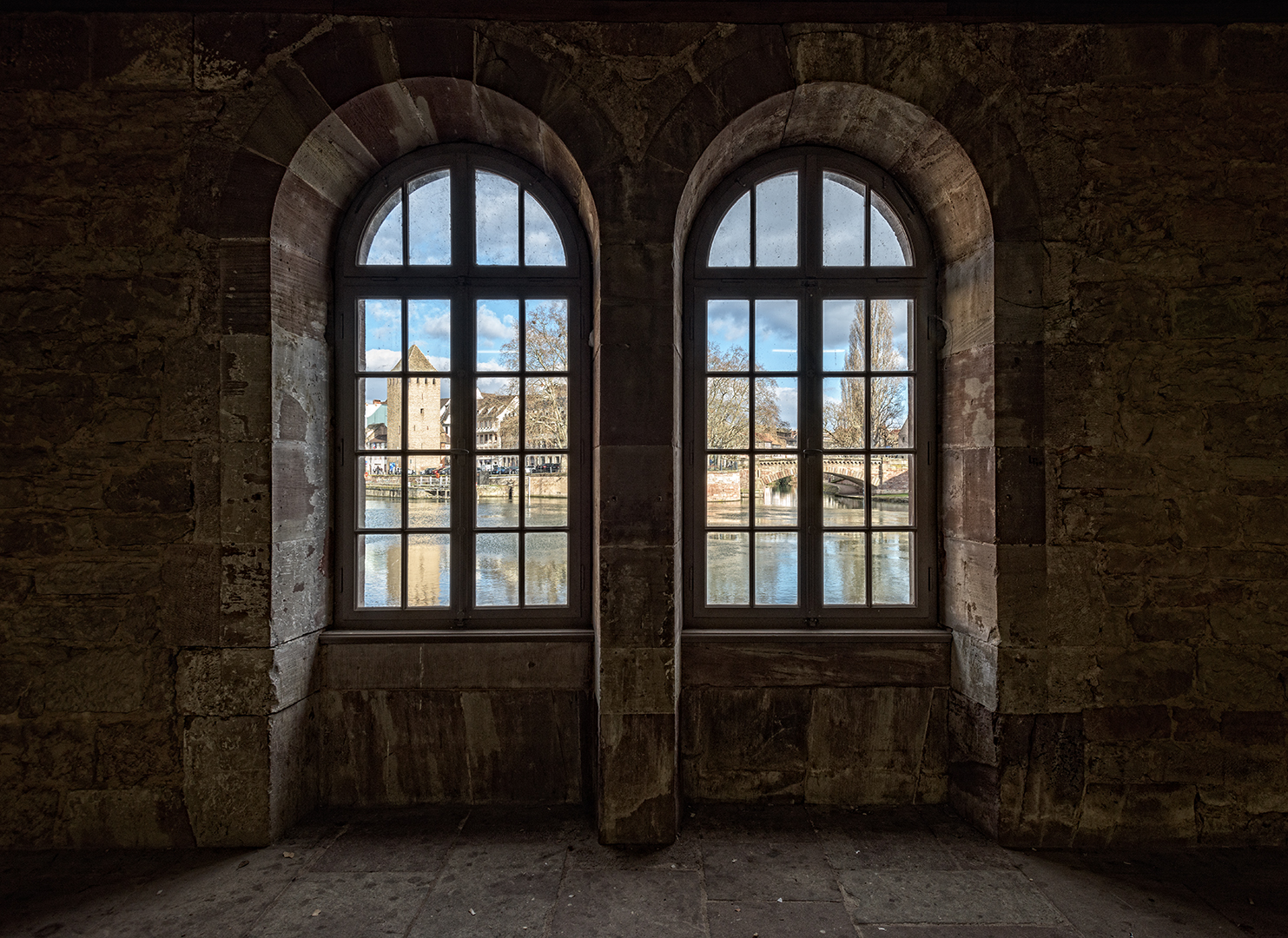 Fensterblick aus der Barrage Vauban