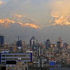 FENSTERBLICK IN TEHERAN MORGENS UM SIEBEN.....