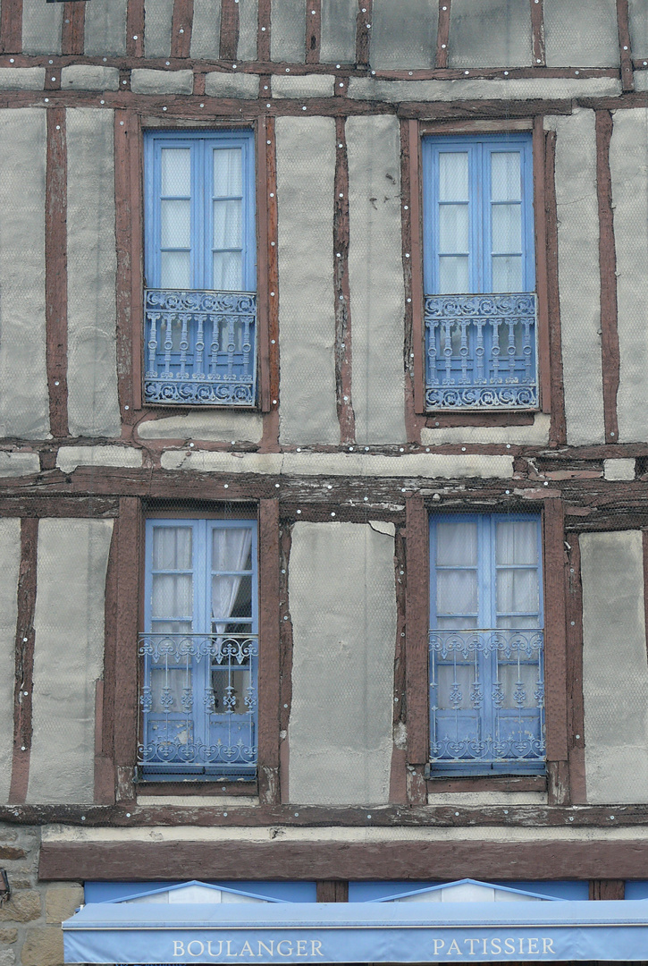 Fensterfront in Vannes (Bretagne)