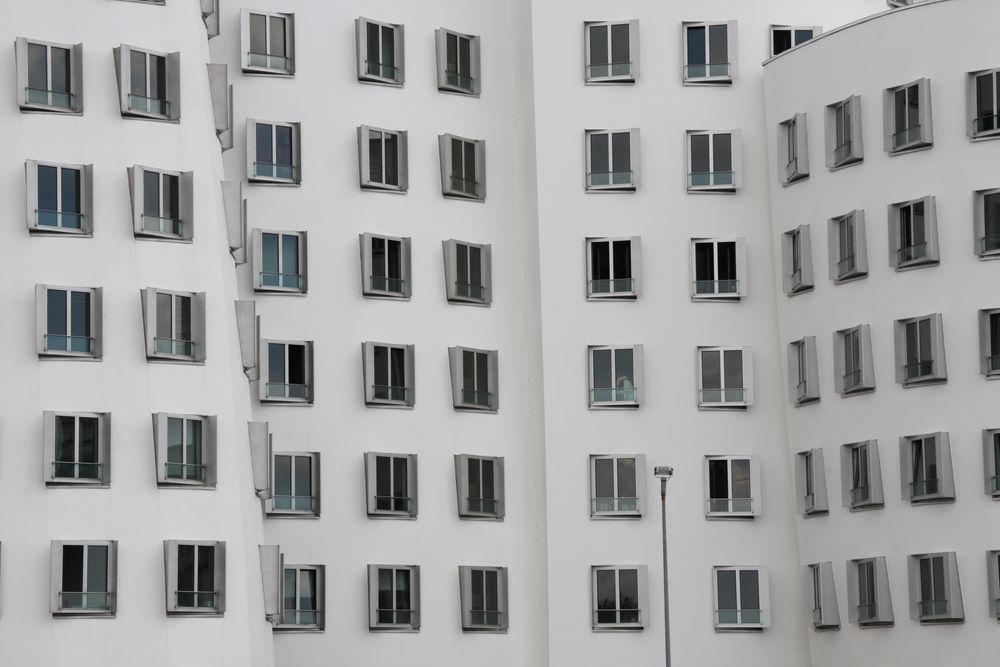 Fensterfront spezial im Düsseldorfer Hafen