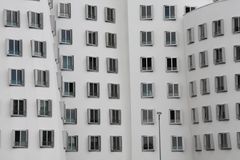 Fensterfront spezial im Düsseldorfer Hafen