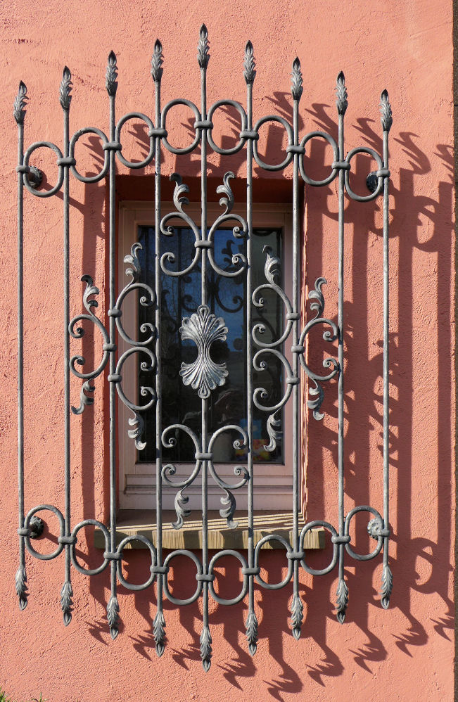 Fenstergitterschattenspiel