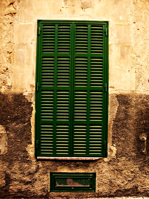 Fensterladen auf Mallorca