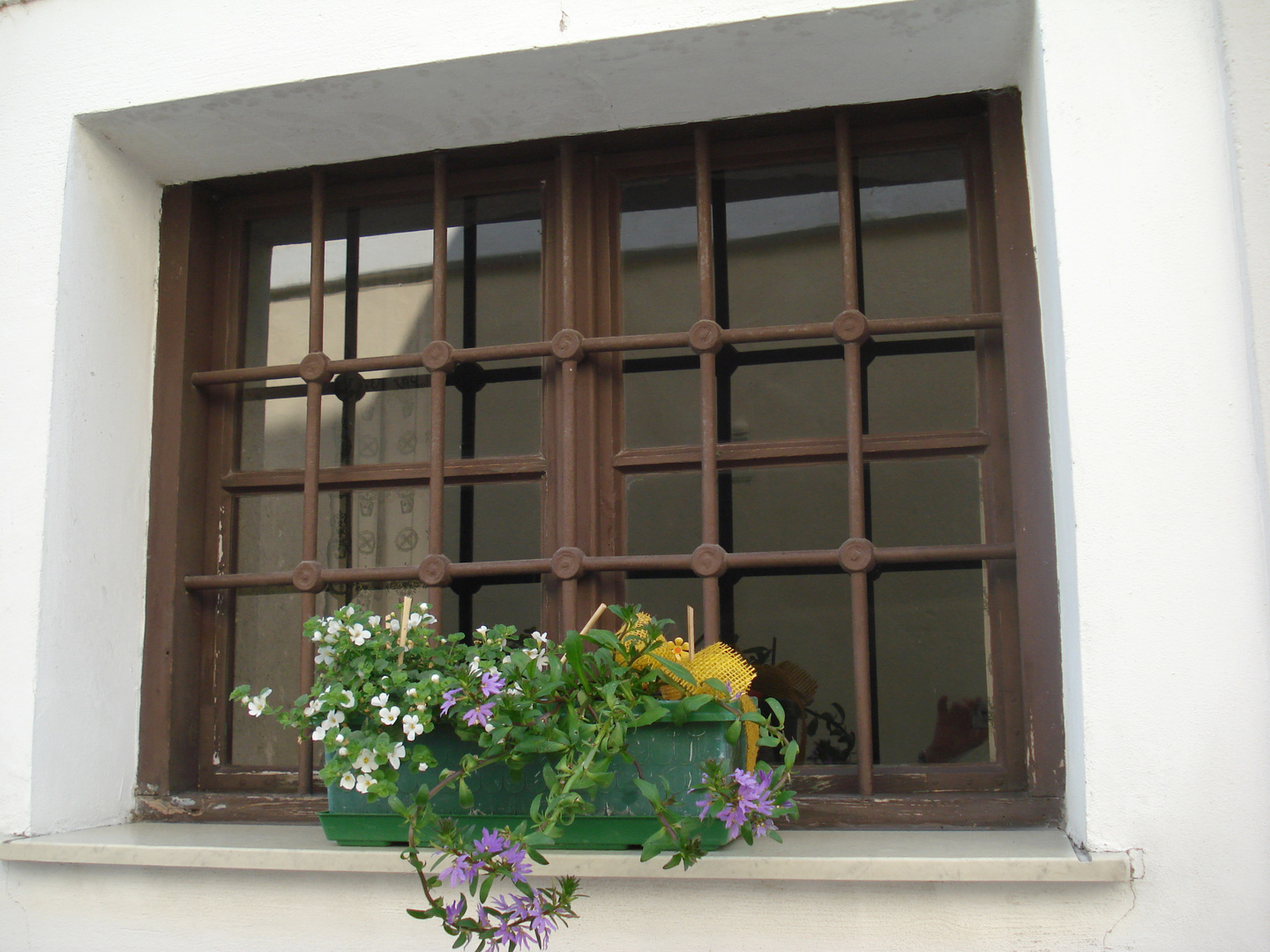 Fensterschmuck.