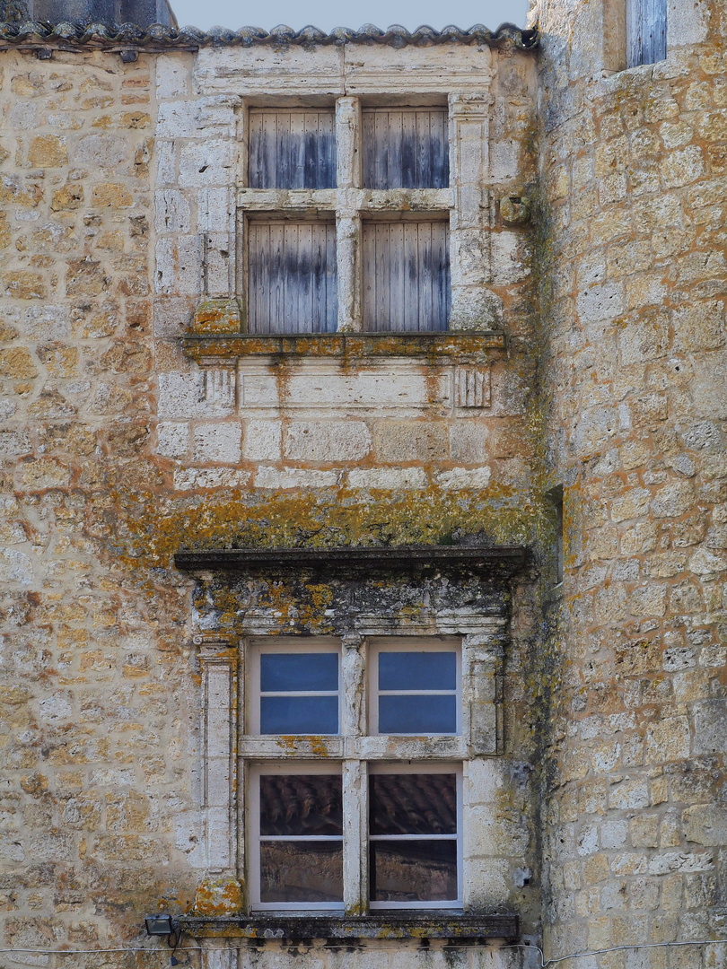 Fenêtres à meneaux  -  Château de Saint-Orens