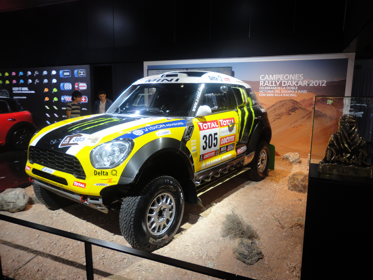 Feria Salón del Automovil en el recinto ferial IFEMA de Madrid (España)