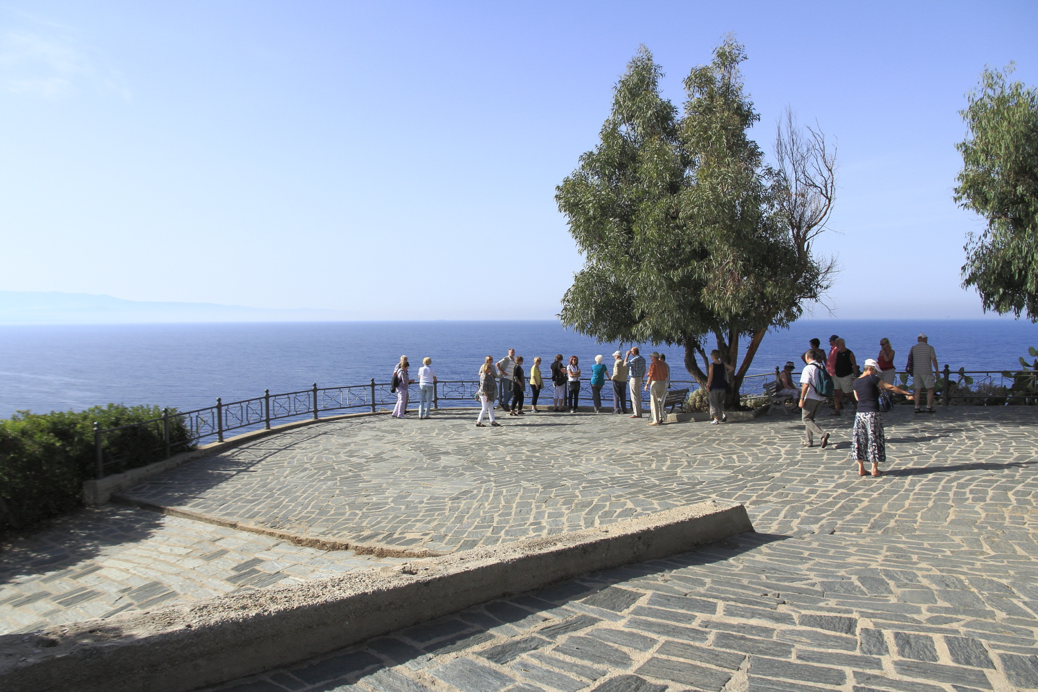 Fernblick am Capo Vaticano