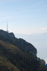 Fernblick auf's Niederhorn im Berner Oberland