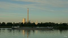 Fernheizwerk mit Schiff