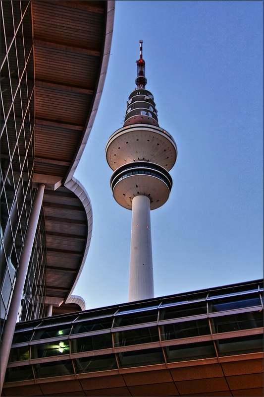 * Fernmeldeturm **