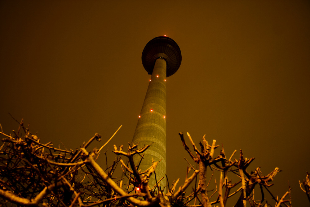 Fernmeldeturm Nürnberg bei Nacht