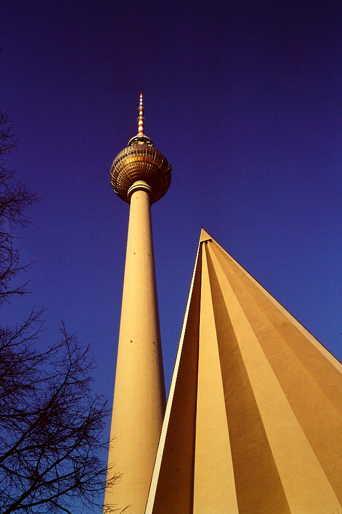 Fernseh-Turm Berlin [ 02 ]